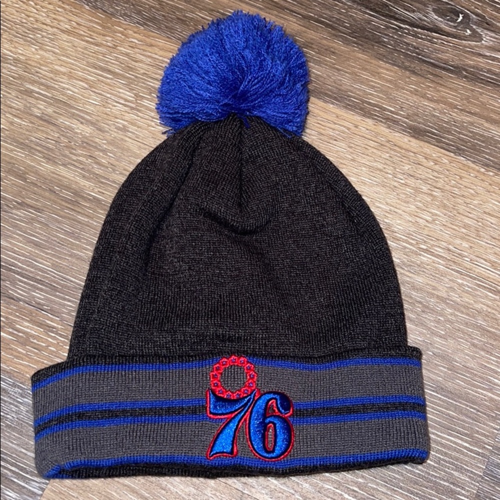 NBA Philadelphia 76ers winter hat